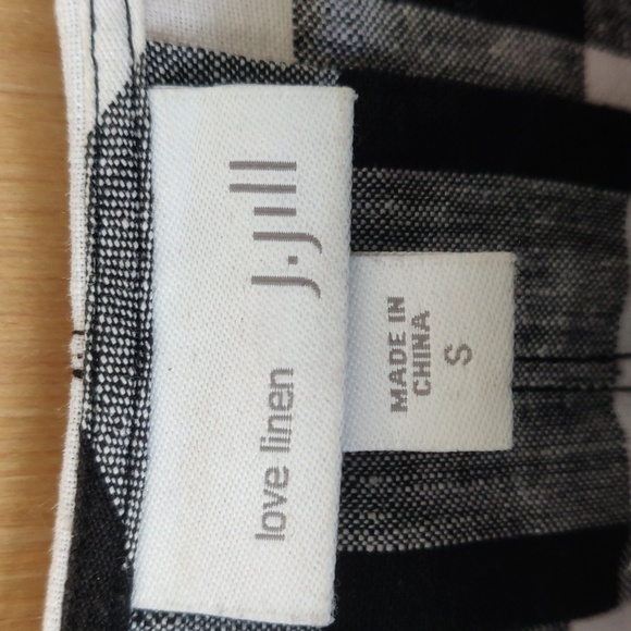 J Jill linen top - Picture 2 of 4